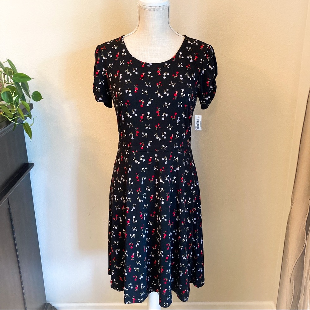 NWT Short Black Floral Holiday Women’s Dress